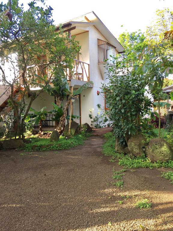 Hostal Marari Hanga Roa Exterior foto